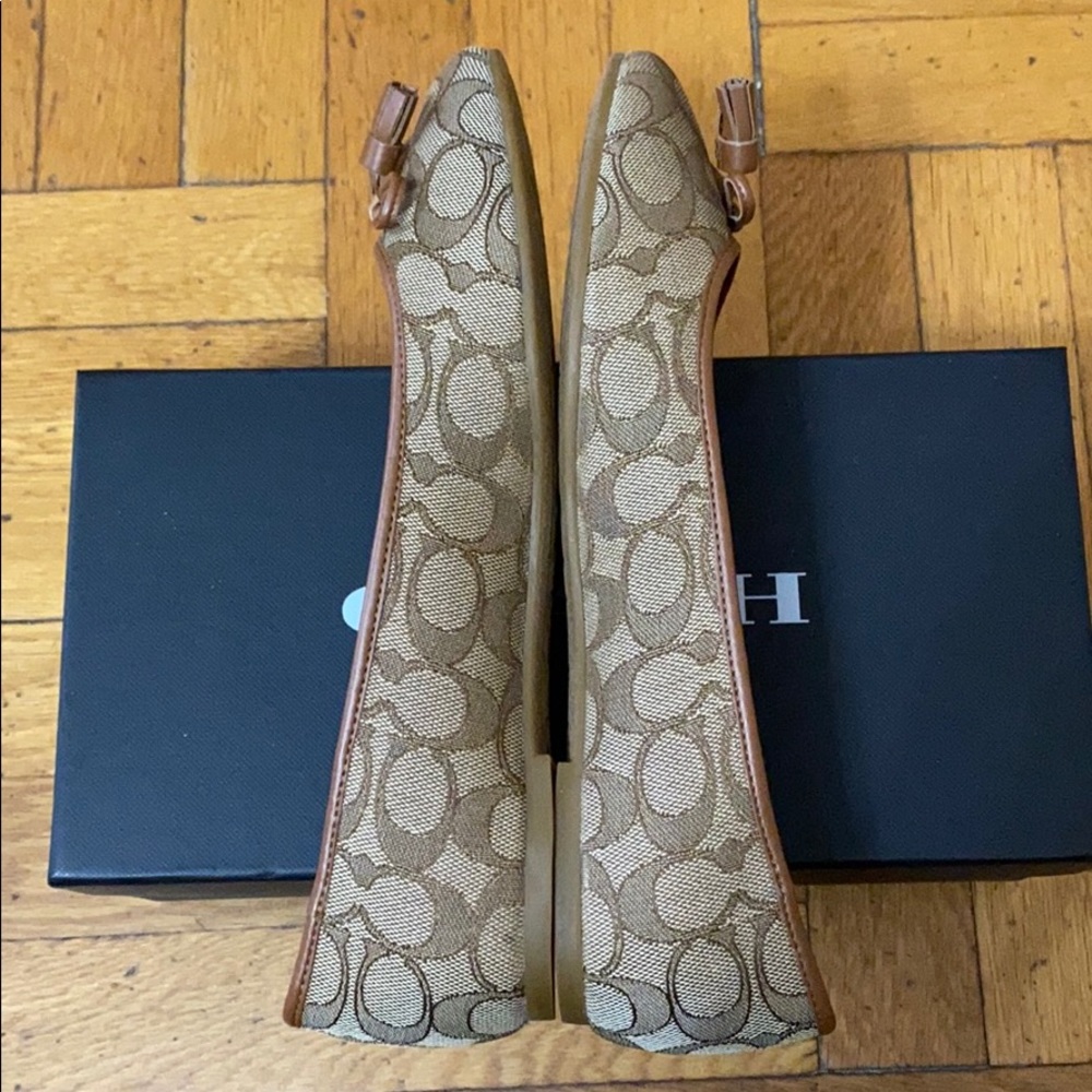 New Coach flats - Picture 5 of 11
